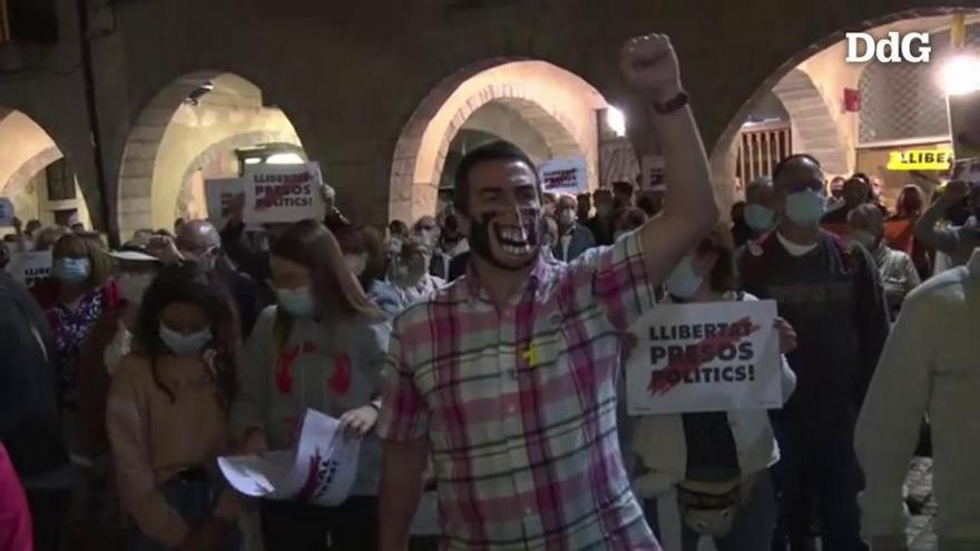Vídeo| 1.500 persones protesten a Girona contra la inhabilitació de Torra