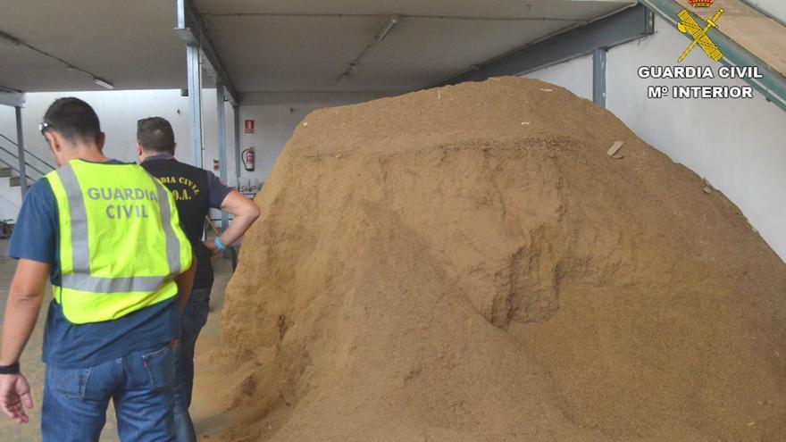 Un juez archiva al cabo de seis años una incautación de 18 toneladas de tabaco en Elche porque no es delito