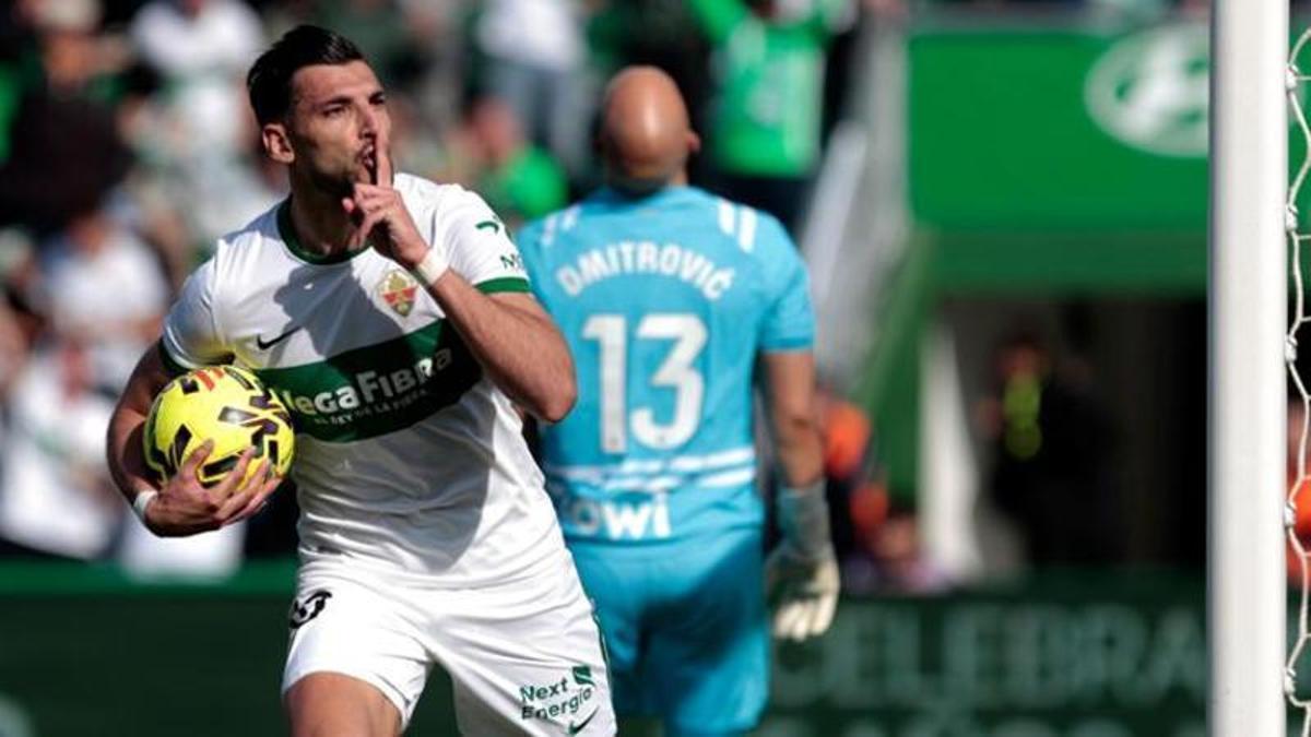 Rafa Mir tras marcar al Espanyol, la pasada jornada.