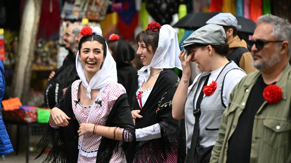 Los madrileños celebran su fiesta más castiza en la Pradera de San Isidro