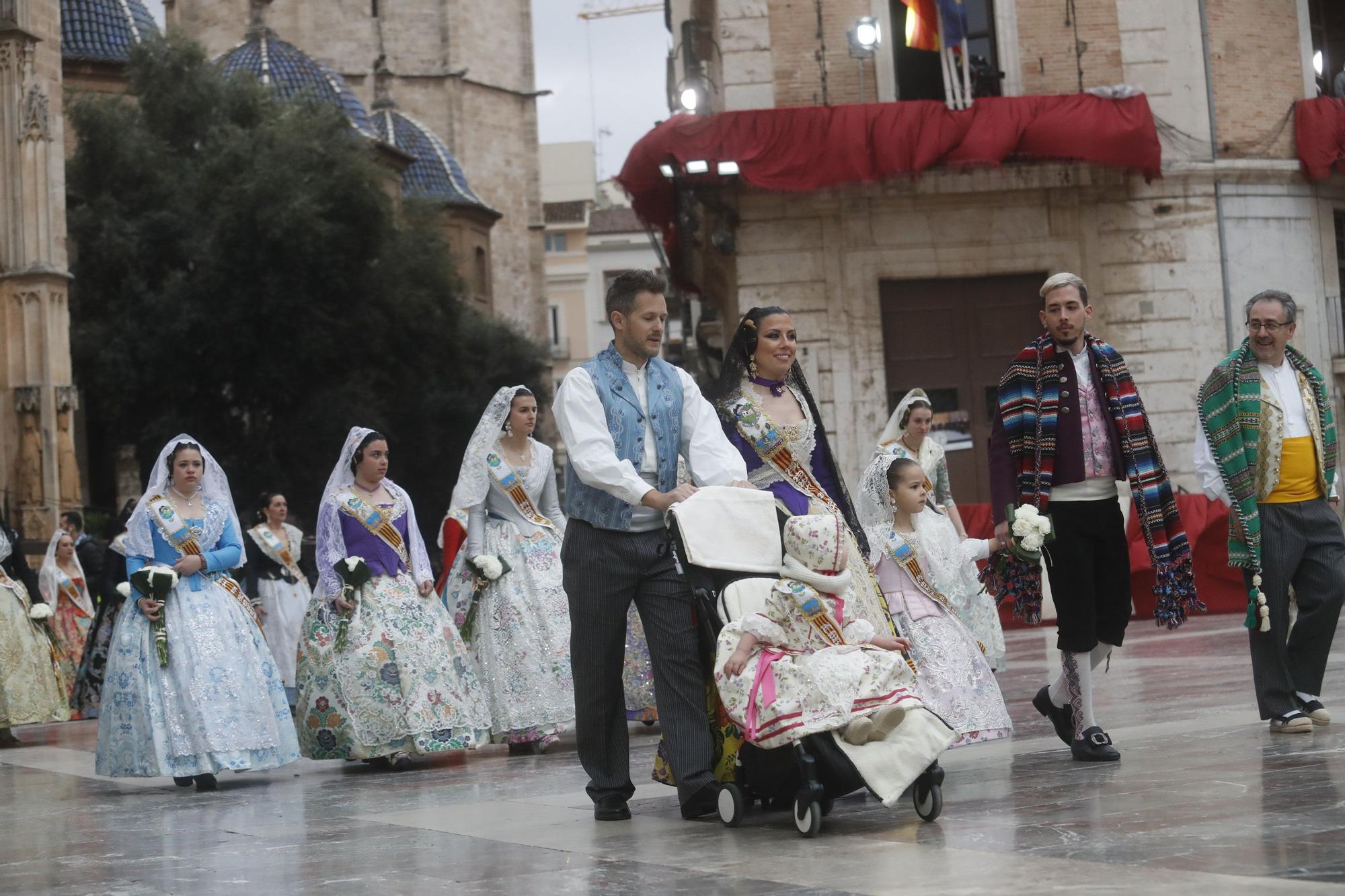 Búscate en el segundo día de ofrenda por la calle de la Paz (entre las 18:00 a las 19:00 horas)