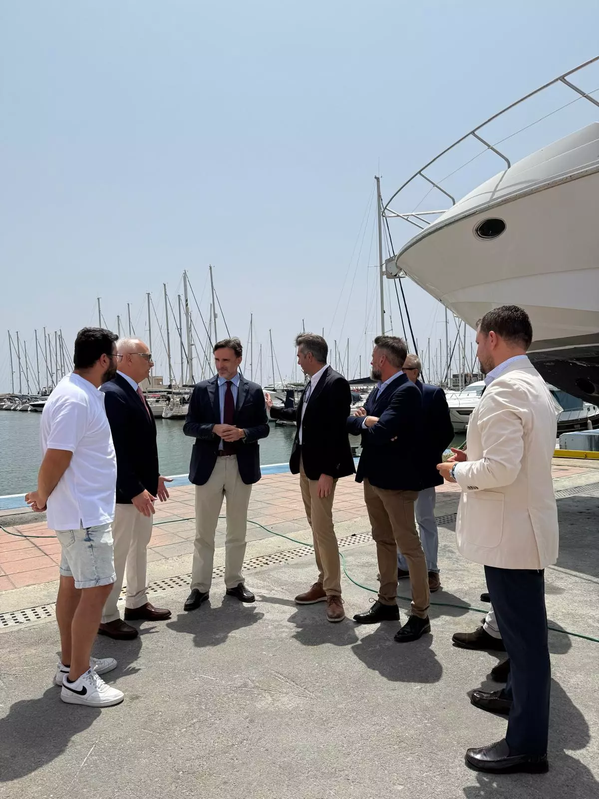 El Puerto Villa de San Pedro mejora su seguridad con cámaras de vigilancia