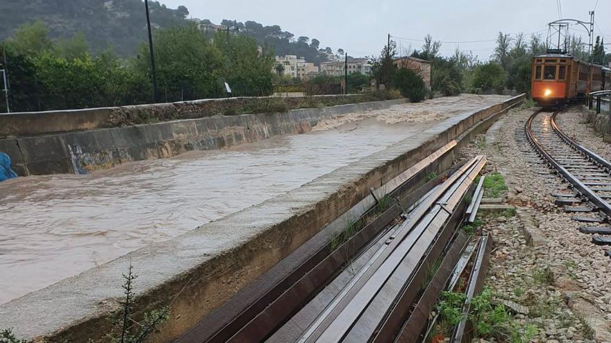 Borrasca Blas en Mallorca: Inundaciones, desprendimientos y calles desbordadas en Fornalutx y Sóller