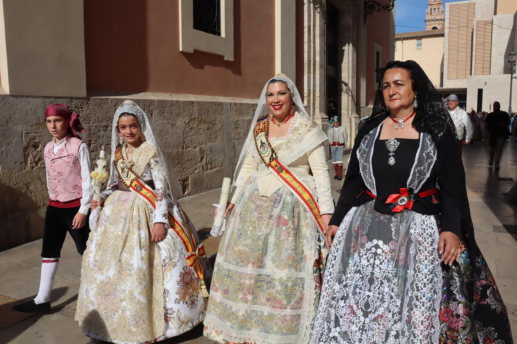 Las comisiones de falla en la Procesión de la Virgen (4/5)