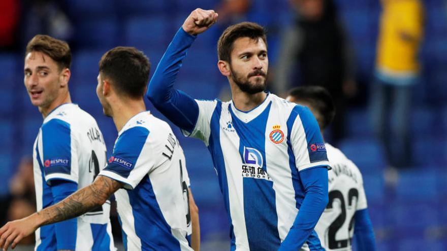 El argentino Ferreyra celebra uno de los goles.