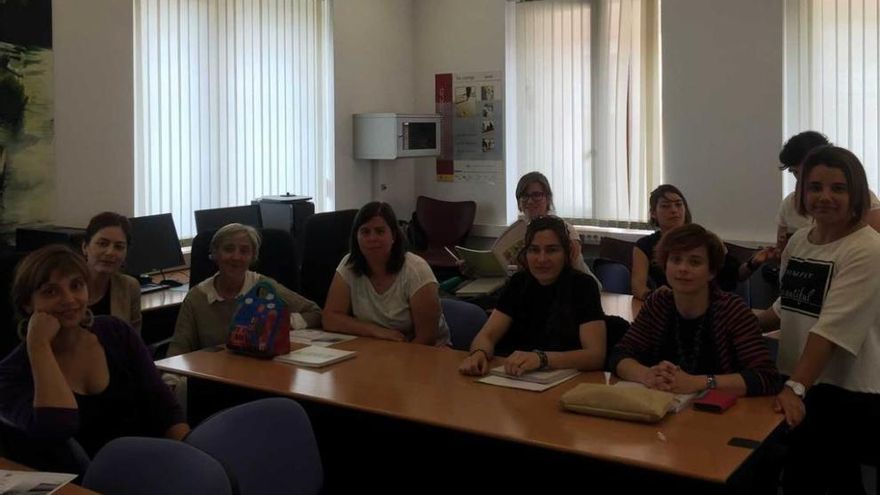 Algunas de las asistentes al curso de iniciación a la empresa de la Escuela de Emprendedoras, en Arriondas.