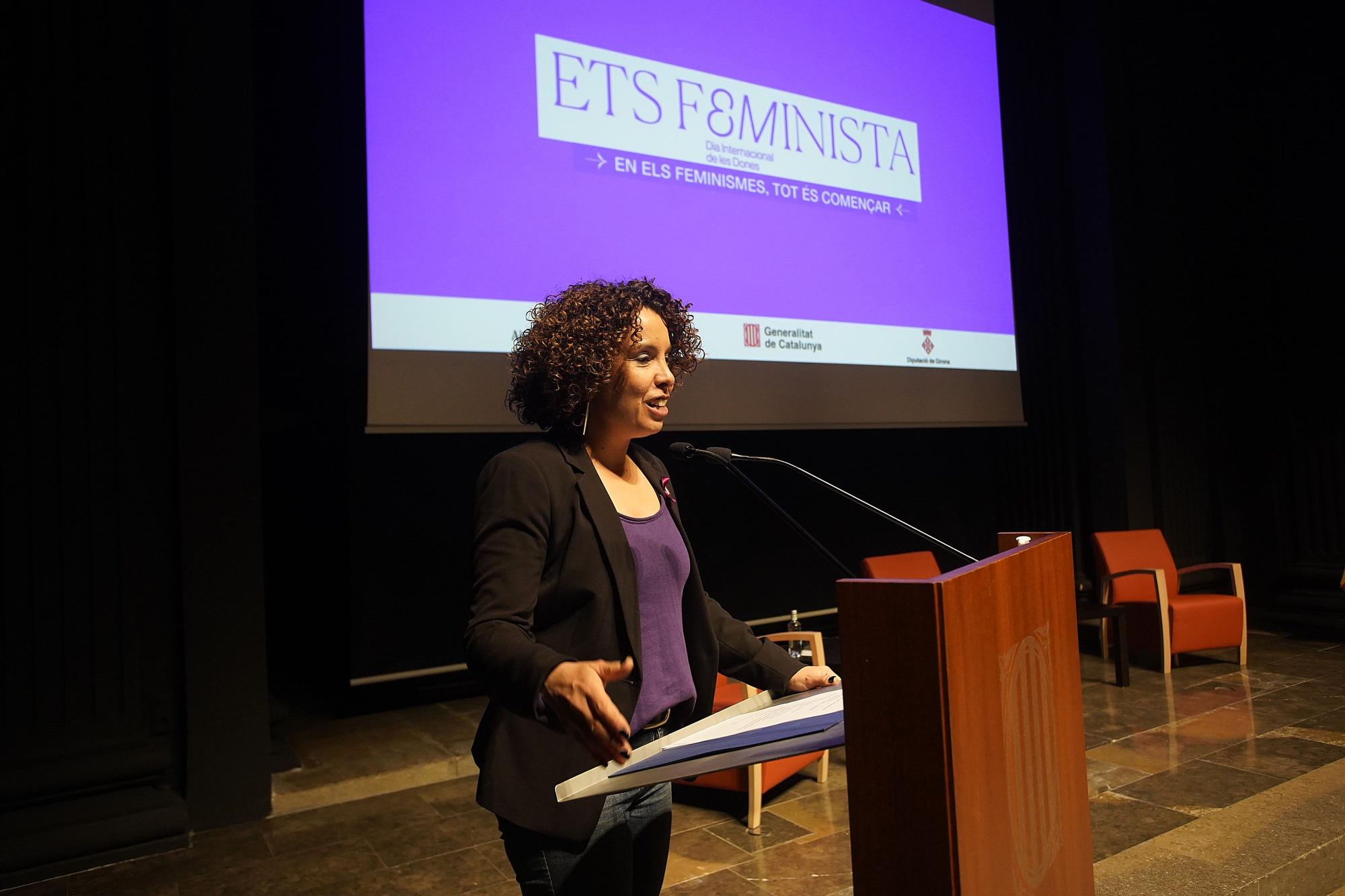 Institucions gironines i entitats feministes en l’acte del Dia Internacional de la Dona a Girona