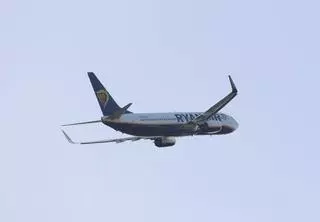 Ryanair bate el récord anual de viajeros de Peinador a Londres en cinco meses