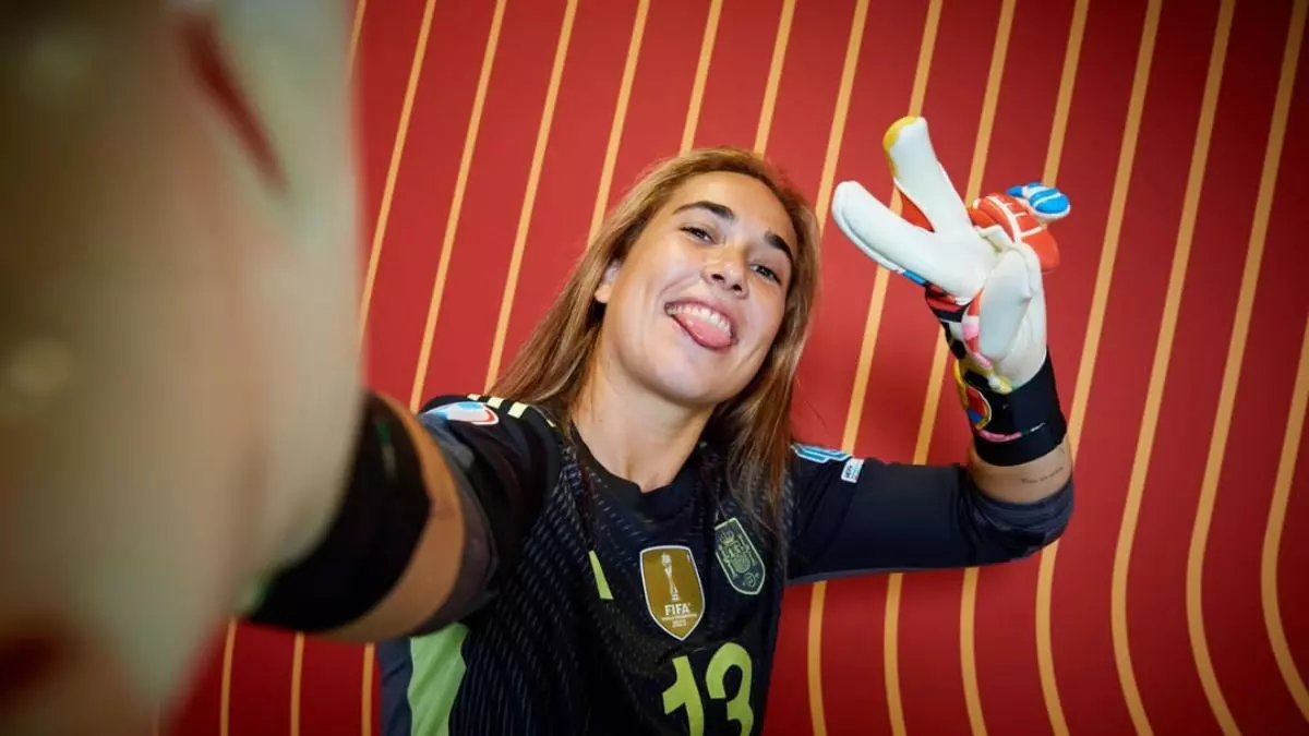 Cata Coll: "Voy con la mente fría y el corazón caliente"