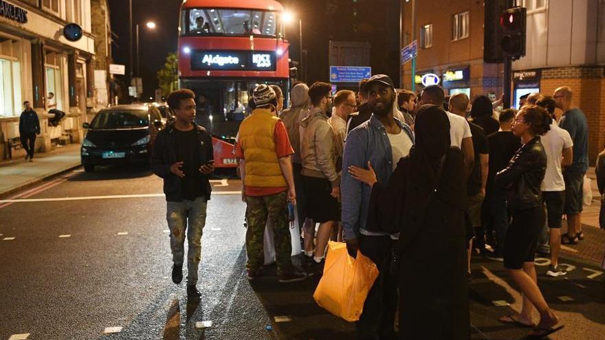 Atropello múltiple junto a una mezquita en Londres