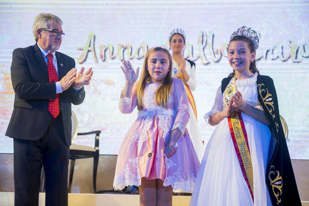 Fátima Carrobles Espinosa y Anna Calbo García son las nuevas reinas de Benidorm
