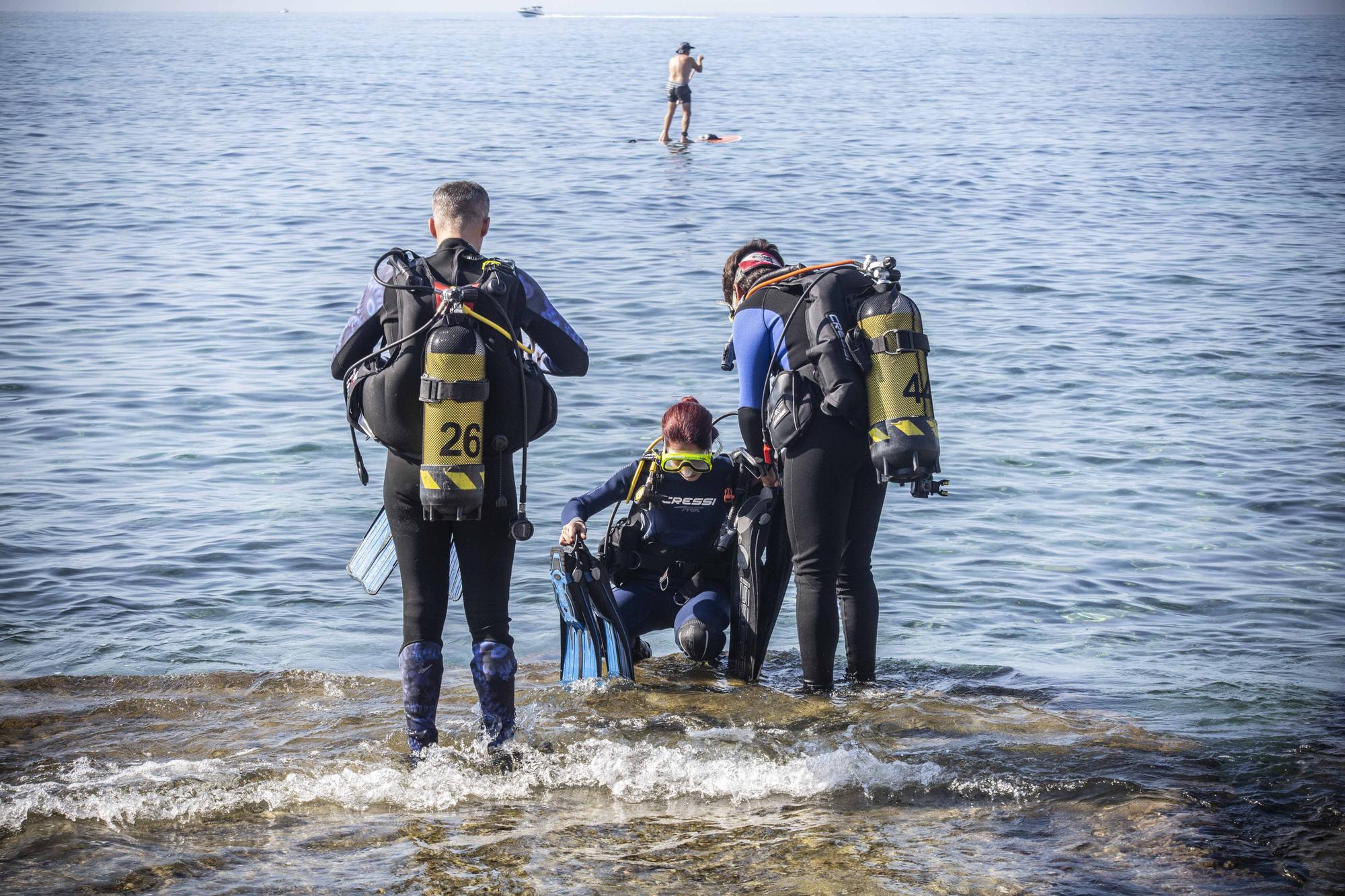 Las escuelas de buceo en Alicante son un "boom" tras la pandemia