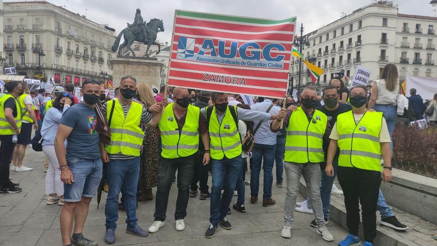 VÍDEO | Decenas de guardias civiles de Zamora, en la protesta de Madrid