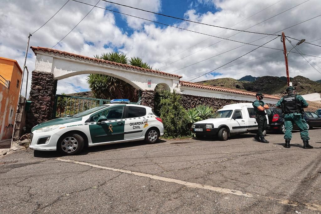 Registro en la casa de Tomás Gimeno