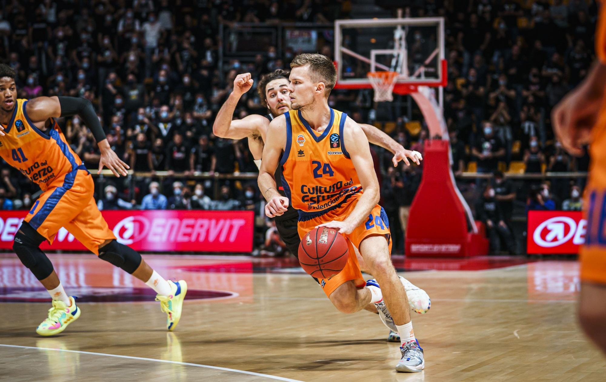 Virtus Bologna - Valencia Basket