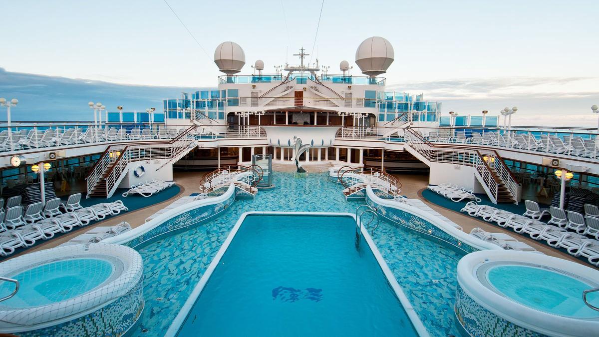 Ya hay puertos españoles que ponen límites a la recarga de agua para cruceros