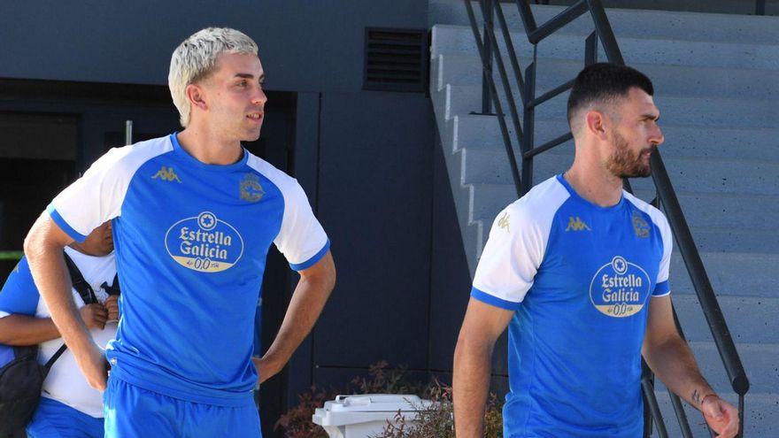 Barcia, junto a Pablo Vázquez en el primer día de pretemporada en Abegondo.