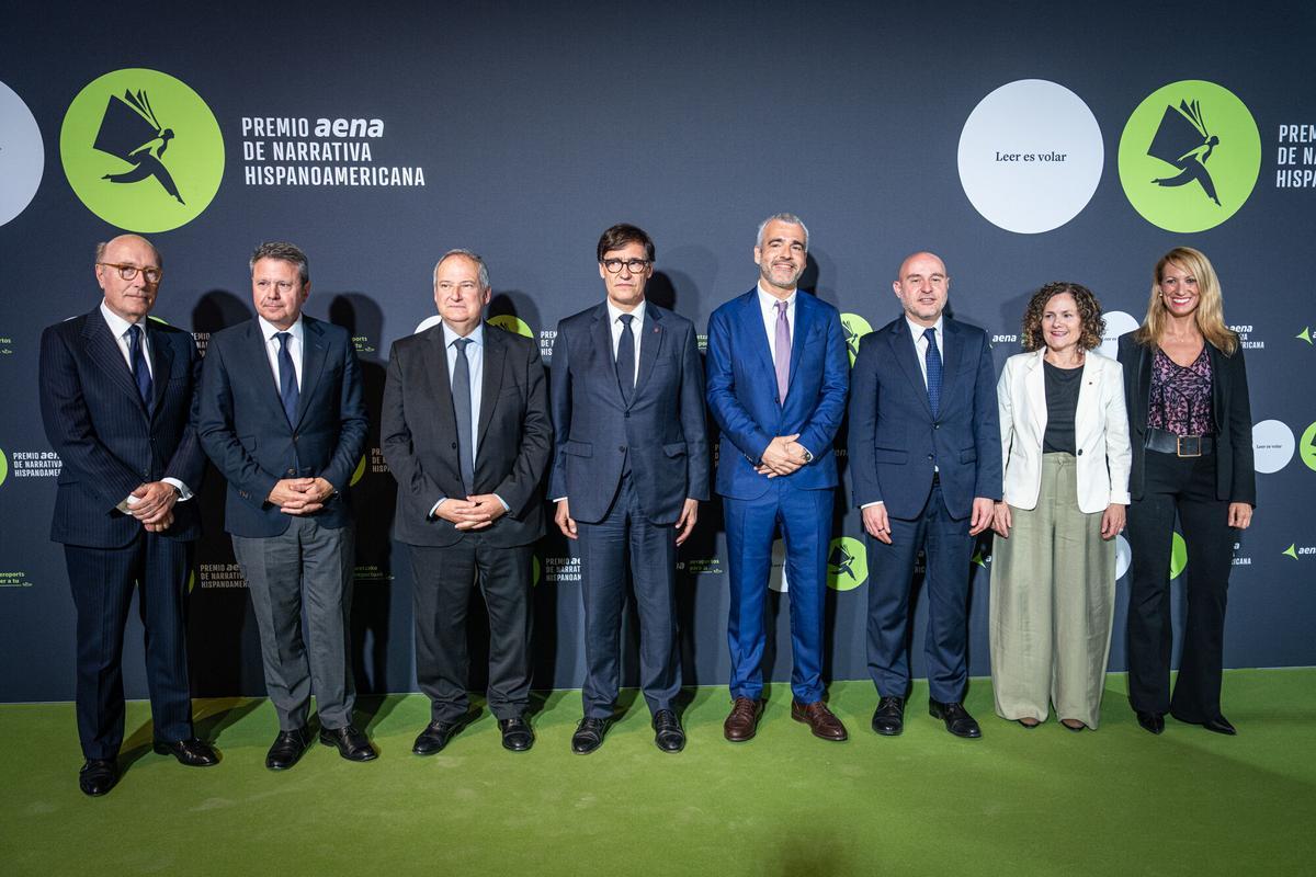 Barcelona 08/04/2026 Icult. Photocall previo a la entrega de la primera edición de Premio Narrativa de AENA. Que otorga un premio de un millón de euros. Fotografía institucional. AUTOR: MANU MITRU