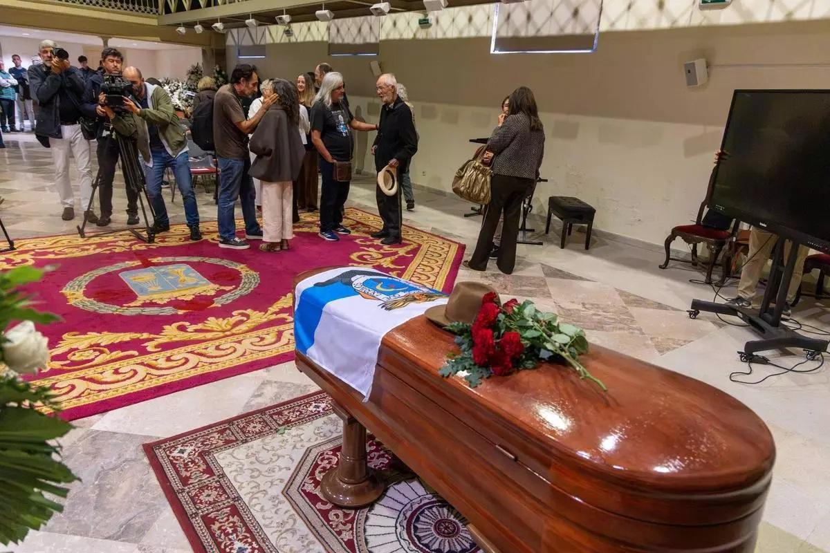 O último adeus a Xosé Manuel Beiras dende Santiago