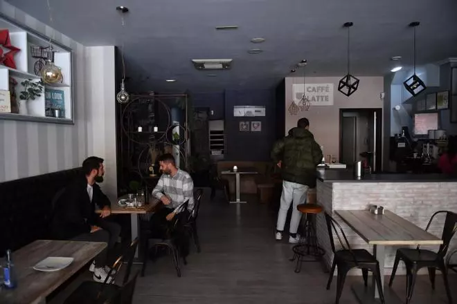 Una avería en un cable subterráneo deja dos horas sin luz a 1.900 clientes de Naturgy en Juan Flórez