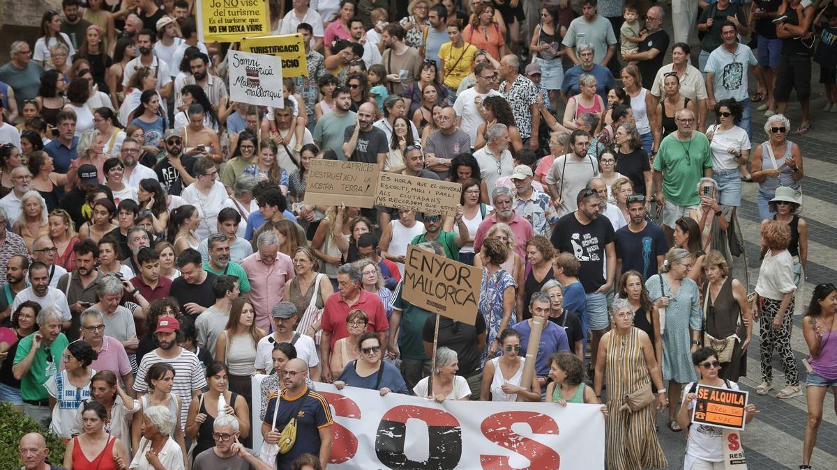 Manifestación 26J Menys Turisme, Més Vida