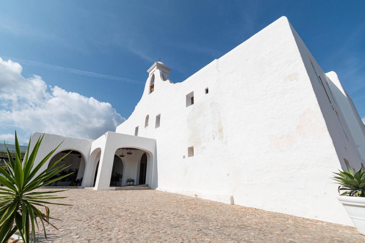 Ibiza es también interior y como muestra de ello la isla ofrece numerosos rincones en los que perderse.