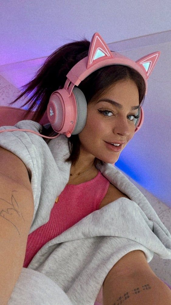 Laura Escanes en Twitch
