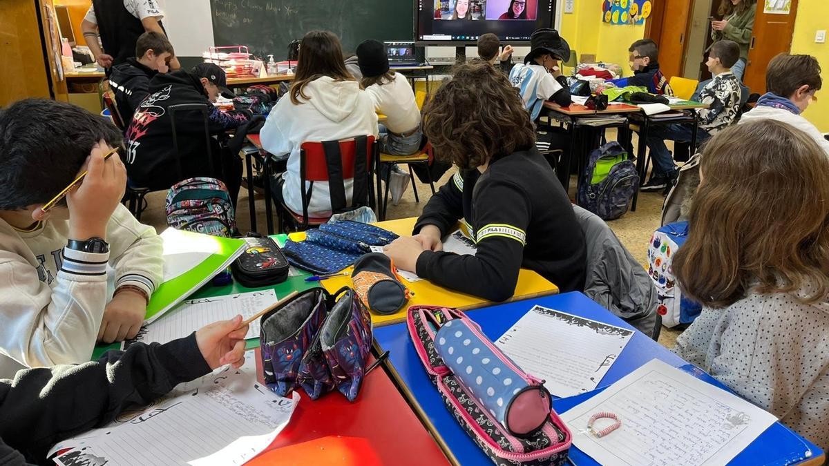 Aguas de Alicante cuenta con programas que fomentan el conocimiento del ciclo integral del agua y la sostenibilidad en todas las edades, con un énfasis especial en la etapa escolar.