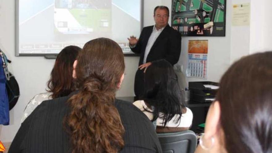 Clases. Ayer mismo comenzaron las lecciones teóricas.