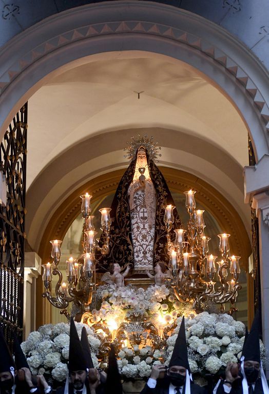 La procesión del Viernes Santo de Murcia, en imágenes