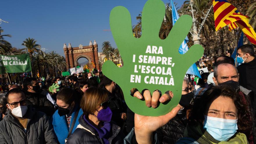 Manifestación en Barcelona: &quot;No queremos que el catalán sea una lengua muerta&quot;