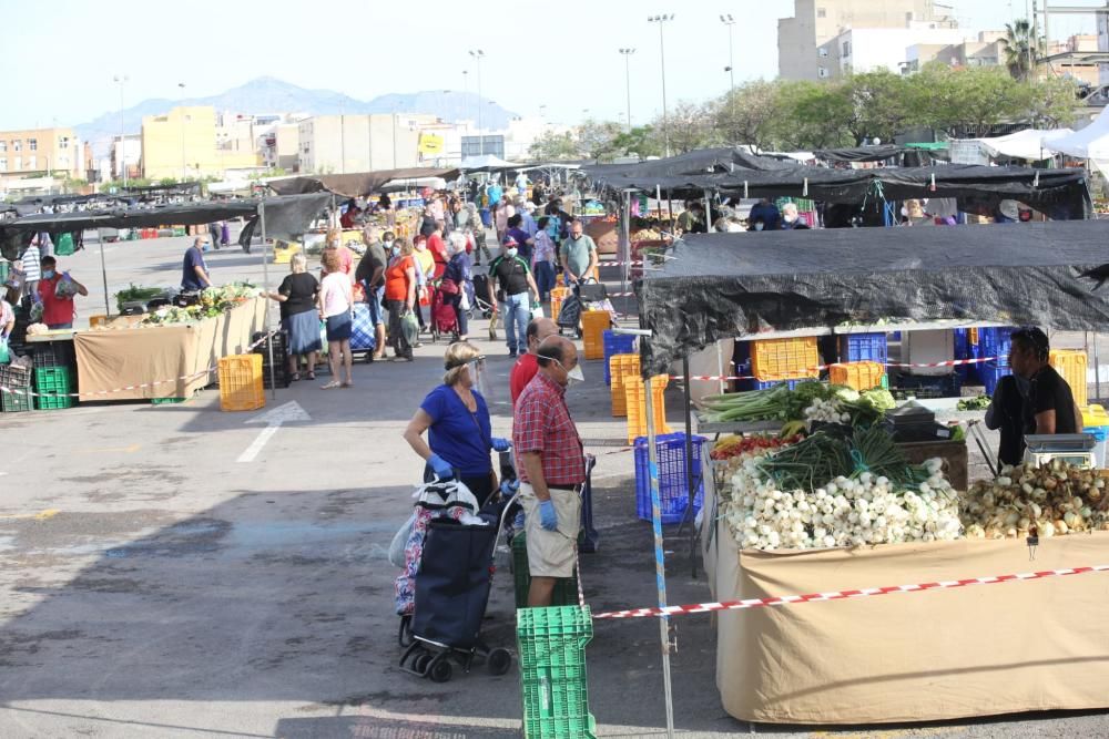 Reabren los mercadillos de Alicante