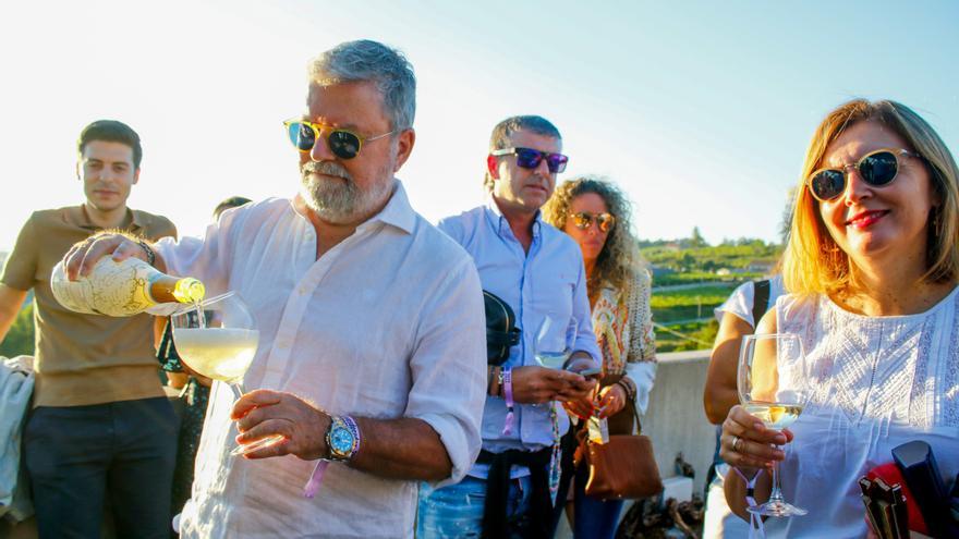 Martín Códax pone la terraza, la música, la cocina y el vino