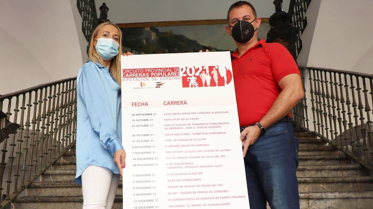 Ana Blasco y Francisco Cardador, en la presentación del circuito provincial de carreras populares.