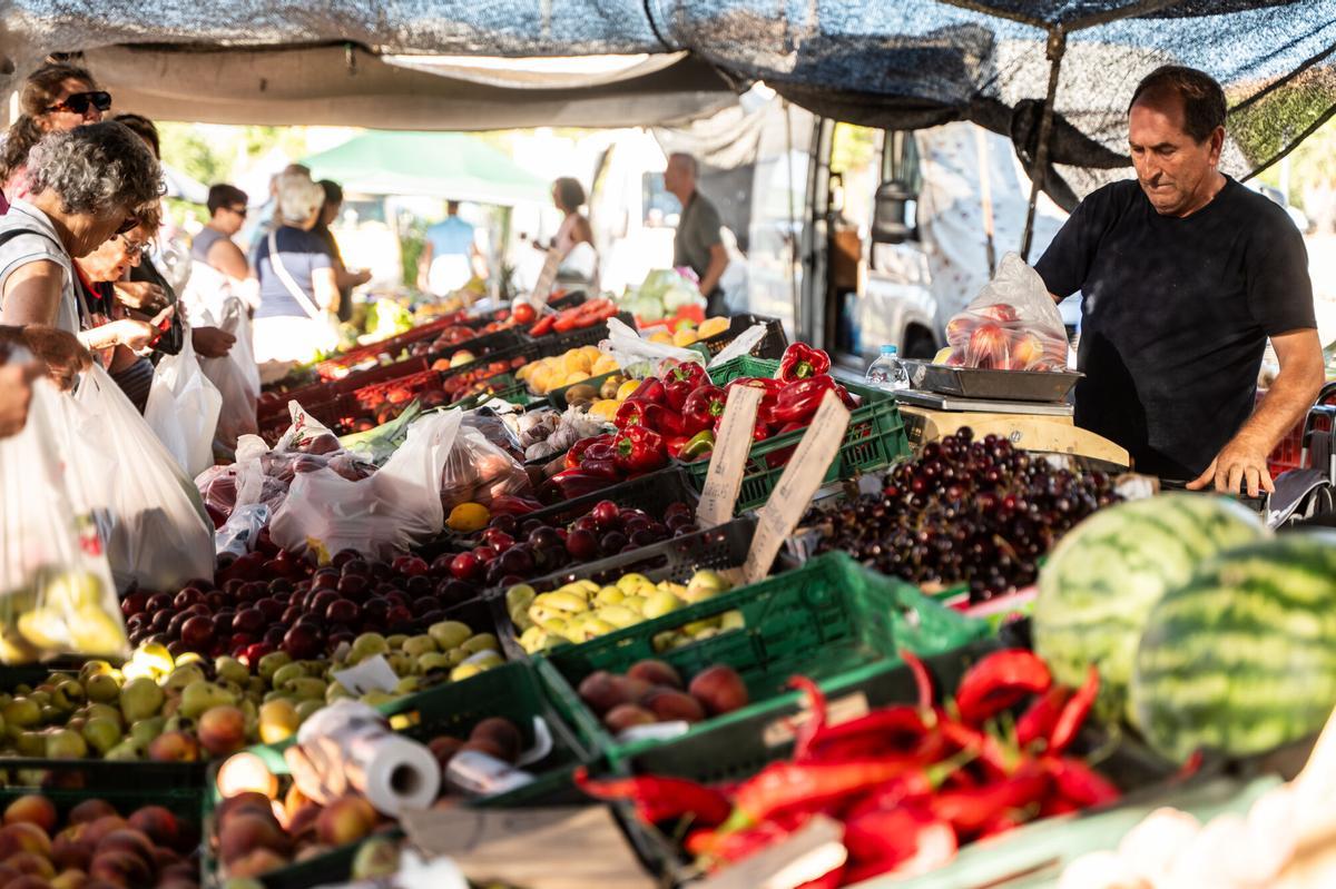 Los mercadillos extremeños pierden el 60% de sus ventas en el primer semestre