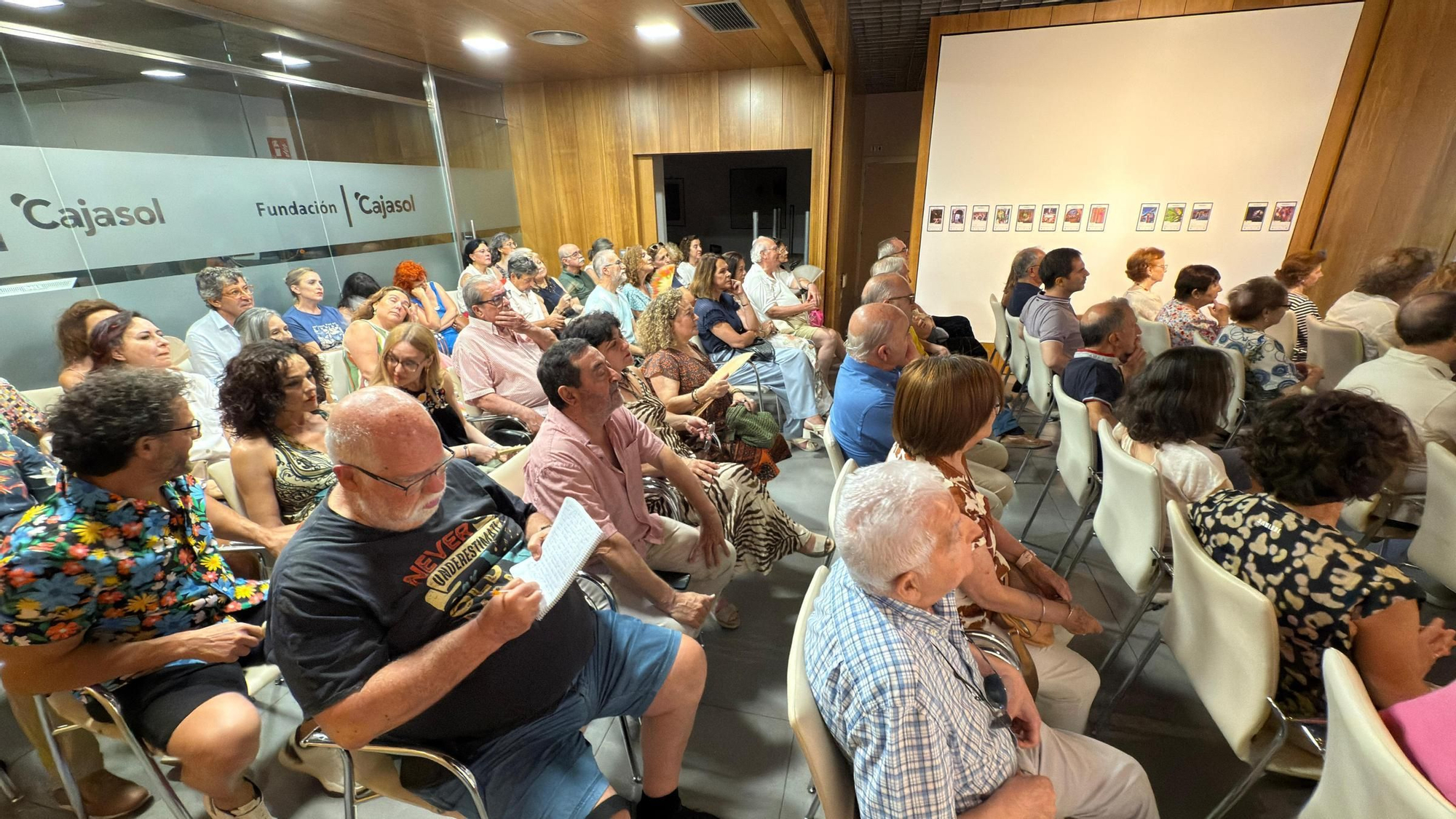 Presentación de 'La mirada enferma', el nuevo libro del escritor y profesor de Derecho de la UCO Antonio Manuel Rodríguez Ramos