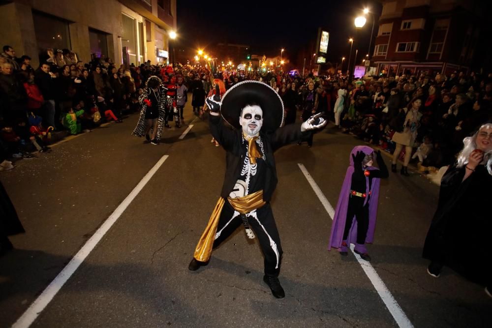 Desfile de Antroxu en Gijón