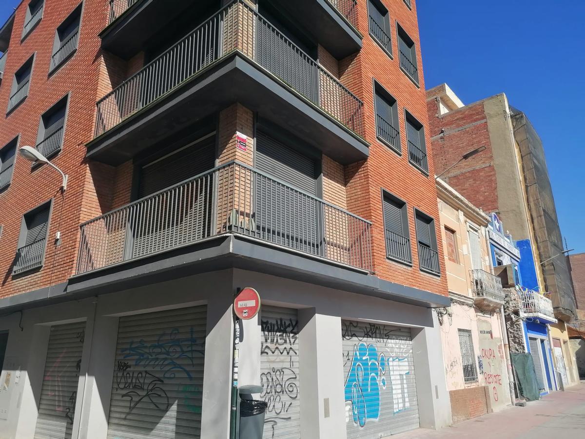 Edificio okupado y ahora rehabilitado en Roger de Flor