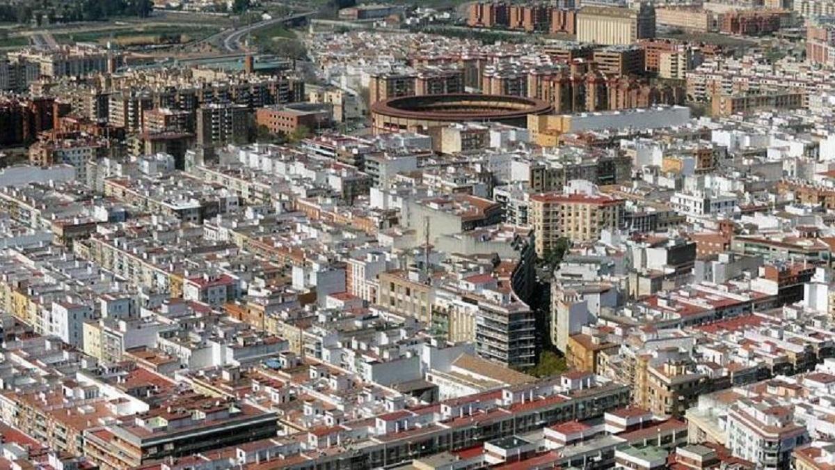 Vista aérea de Ciudad Jardín, hasta donde también llegaba esta mañana el olor a quemado.