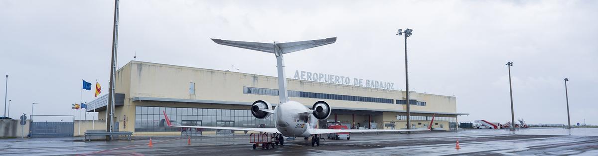 Una imagen del aeropuerto de Badajoz, a 15 kilómetros de la capital pacense.