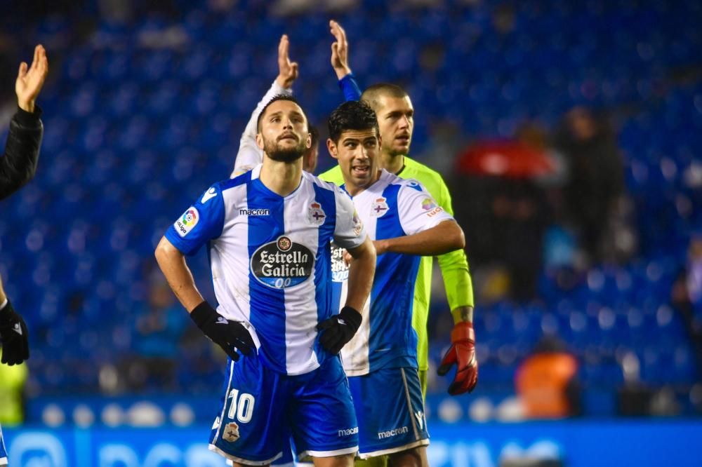 El Dépor cae en Riazor ante el Valencia