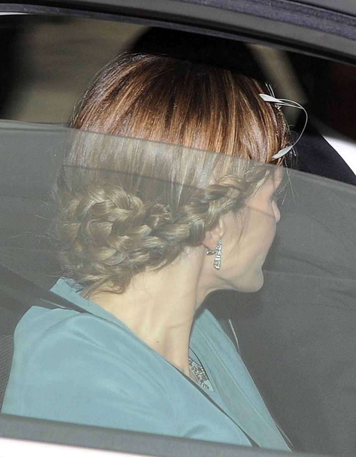 Letizia Ortiz, con trenza en la boda de Álvaro Fuster