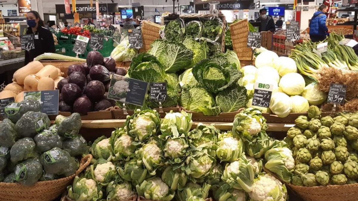 Verduras de hoja, en Carrefour. | LEVANTE-EMV