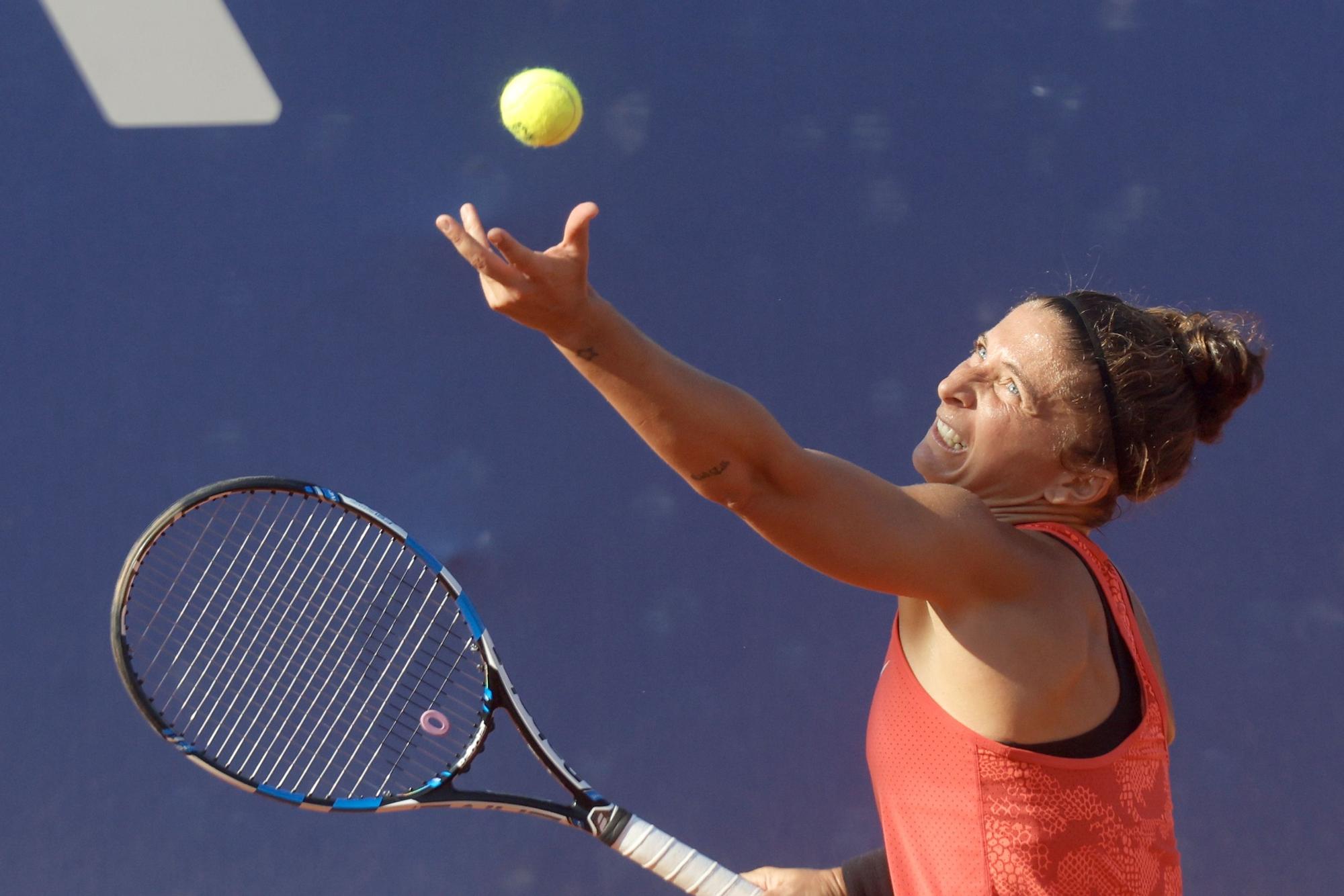 Sara Sorribes cae ante Errani en el BBVA OPEN INTERNACIONAL DE VALENCIA - WTA