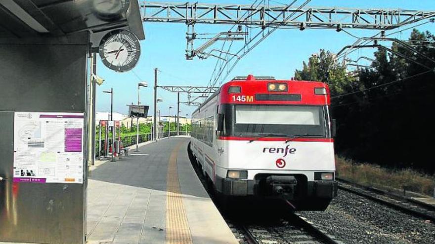 Uno de los trenes de la línea C3 de Renfe.