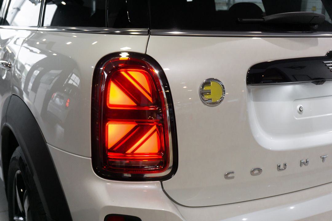 Modelo Mini Cooper SE.