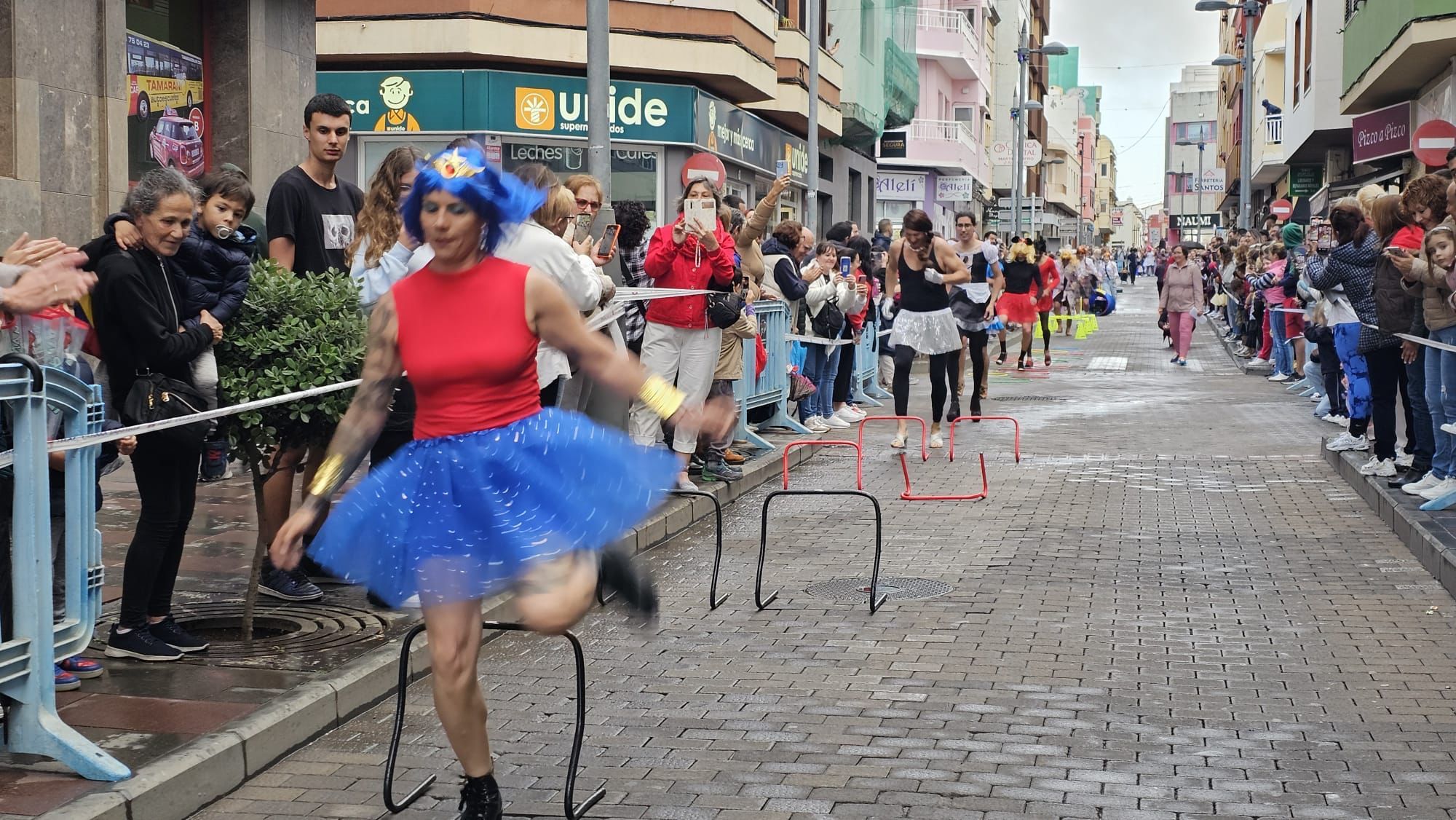 Carrera de tacones en el Carnaval de Telde 2024