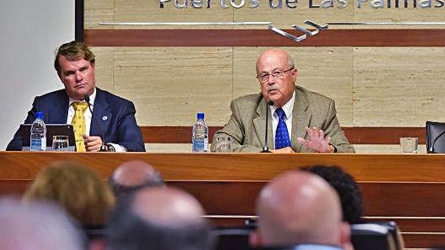 José Segura, durante su conferencia esta semana, junto al director ejecutivo de la escuela MBA, Nacho Zabaleta.