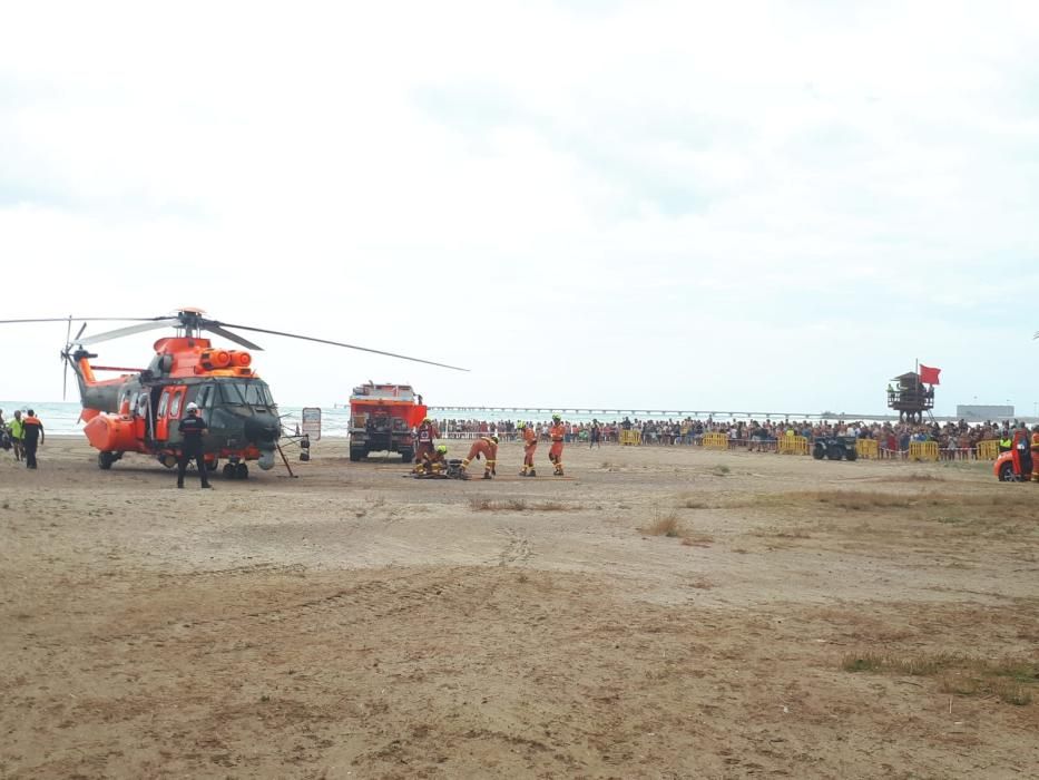 Simulacro accidente helicóptero en la playa del Port de Sagunt