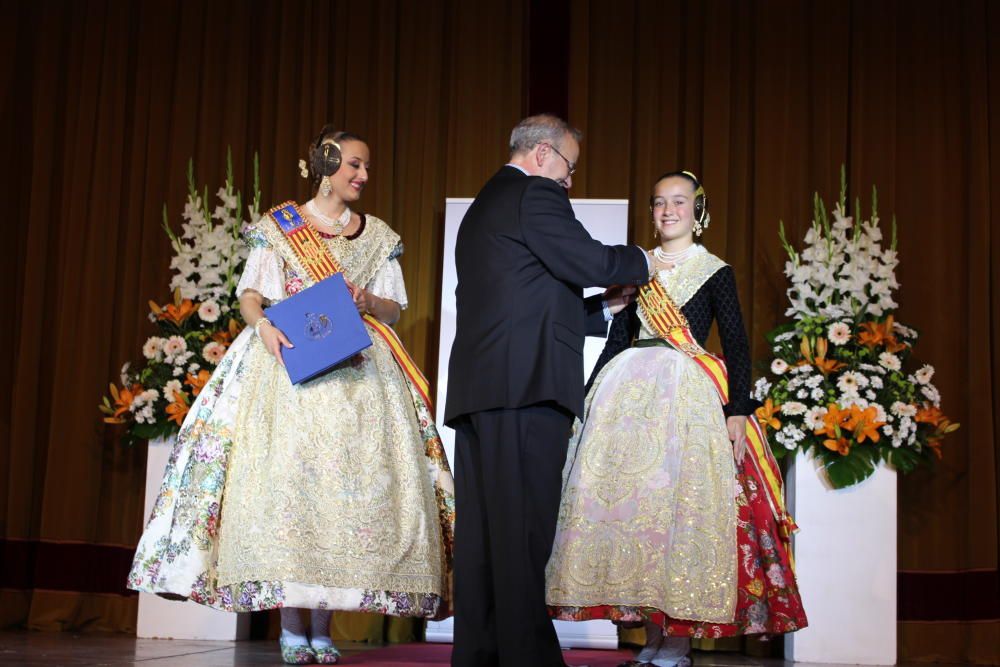 El Gremio de Artistas Falleros entrega los "Ninots d'Or"